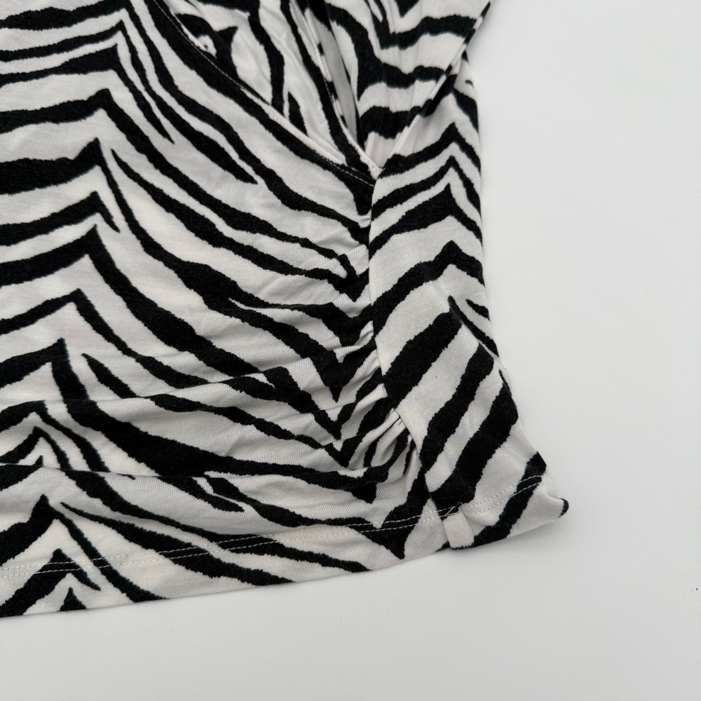J Crew Women's Zebra Print Shawl Collar Wrap Top XS White Black Shirt Blouse - Picture 6 of 6